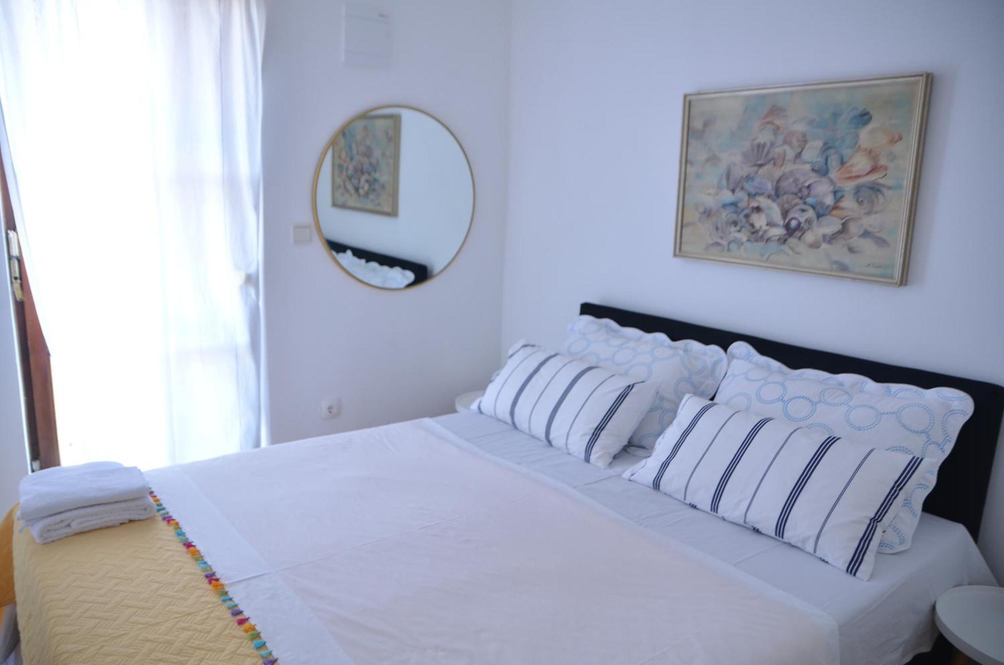 Casa Blanka Apartment โนวีวีโนดอลสกี ภายนอก รูปภาพ